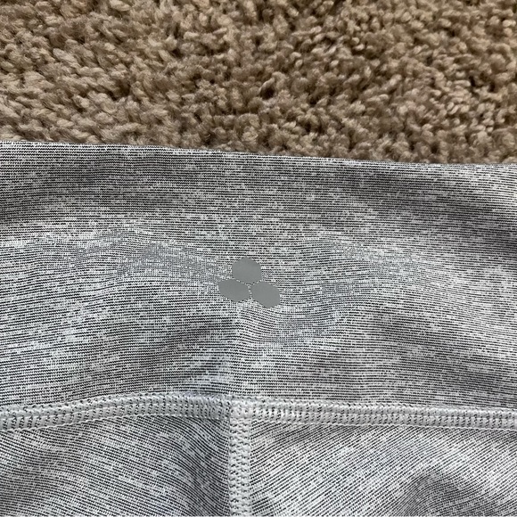 Tek Gear gray workout gray capri leggings - Picture 7 of 7